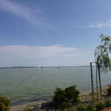 Pilikán - Yacht Port Balaton *